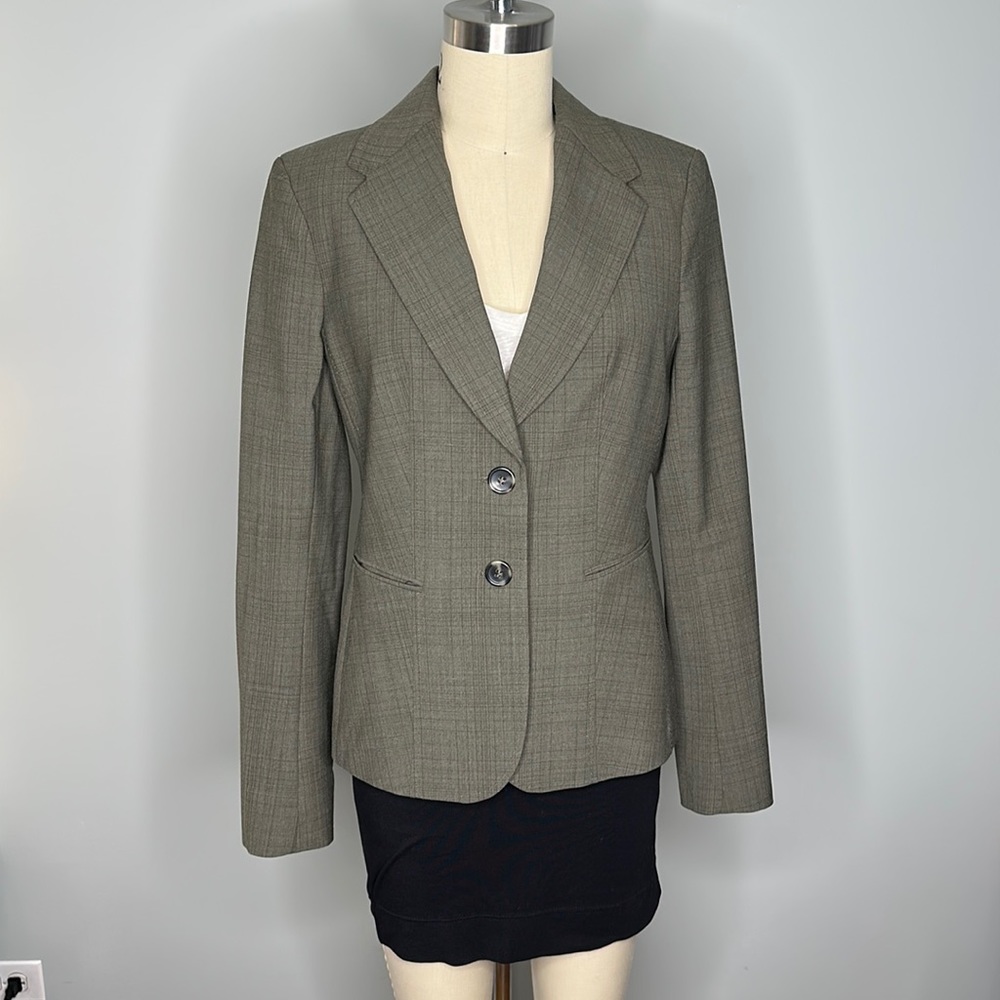 The Limited - Grey / Khaki “Travel Suit” Blazer - Size 4